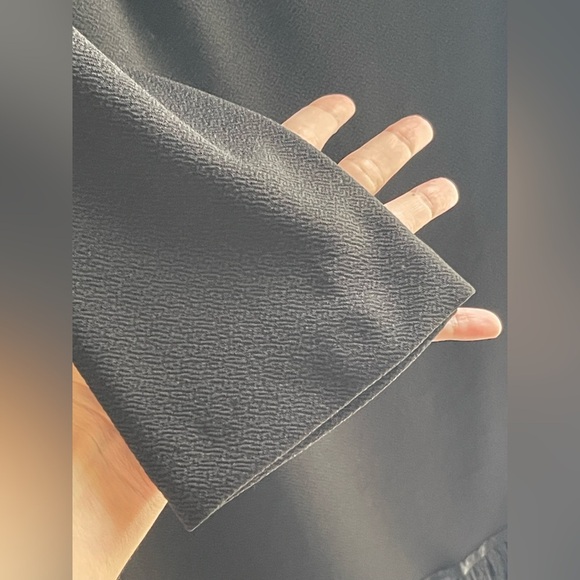 BRITT RYAN BLACK FEATHER LAME OSTRICH THREE QUARTER SLEEVE COCKTAIL DRESS - Picture 6 of 10